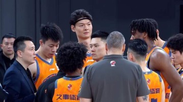 500彩票-上海男篮3连胜升至第2,北京残阵差距大,白边16+14 洛夫顿被弃用